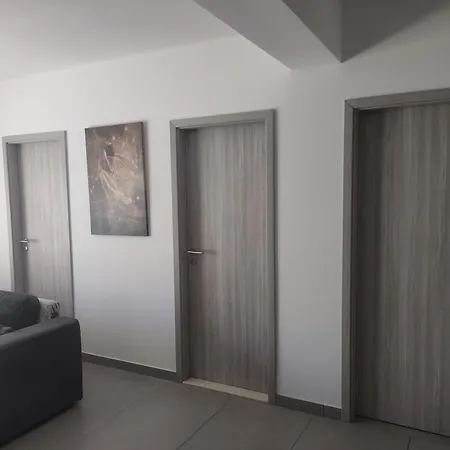 As Moon With Pool Villa Split